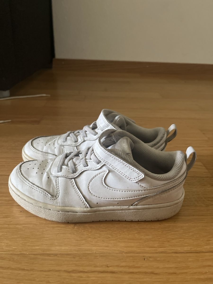 Nike Schuhe für Mädchen: Nike Turnschuhe weiss Grösse 34 gebraucht – Gebraucht aus Winterthur von rat_cz9v 1