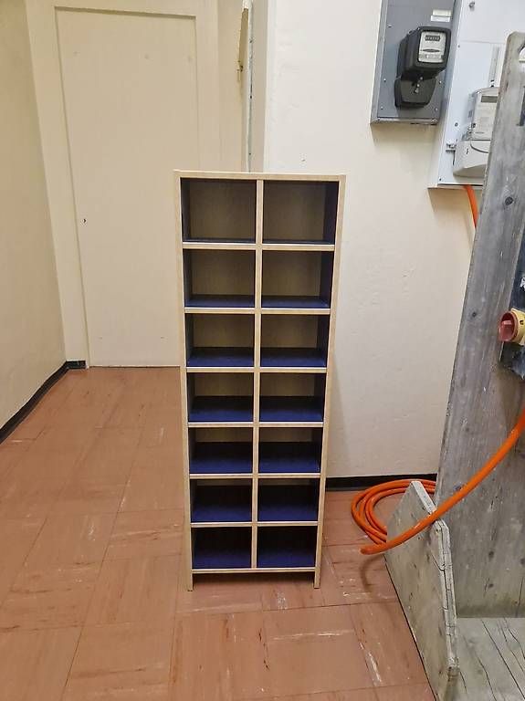 Scaffali: Meuble rangement CDs – Usato da Petit-Lancy venduto da CristianPabloRivier 1