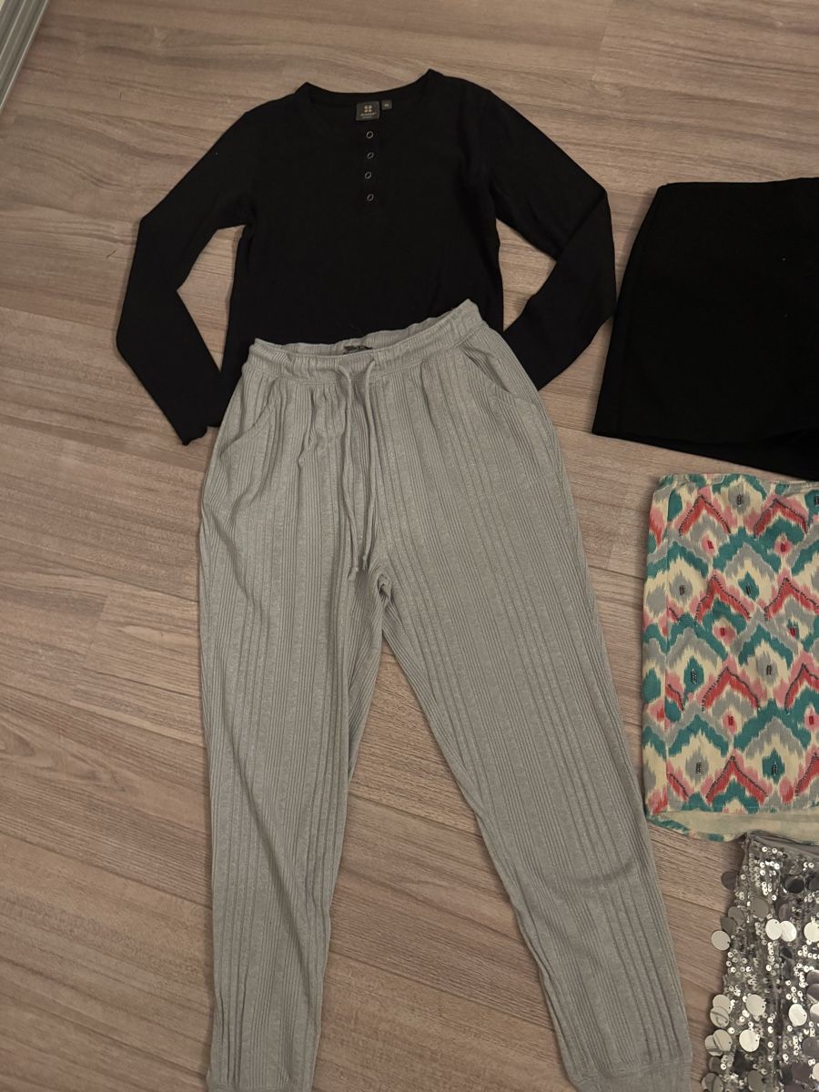 Lotti di vestiti: 5 Stk. Damen Kleiderpaket Gr. XS – Usato da Bonstetten venduto da VCLS 2