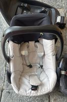 Maxi-Cosi Autositz mit Isofix Station