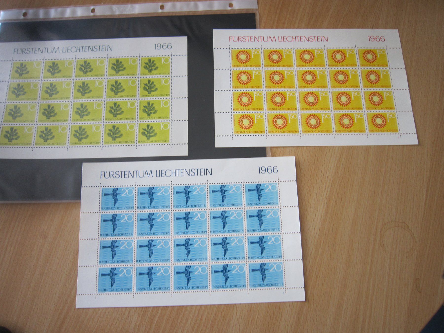 Alle Briefmarken: 4 Blöcke 1966 Lichtenstein – Gebraucht aus Giubiasco von sal_9j6w
