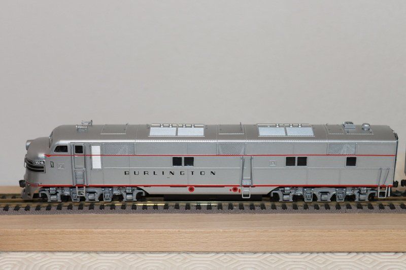 Modelleisenbahnen: 2 Protos US Loks ( 728 ) – Gebraucht aus Kerzers von Winu64 3