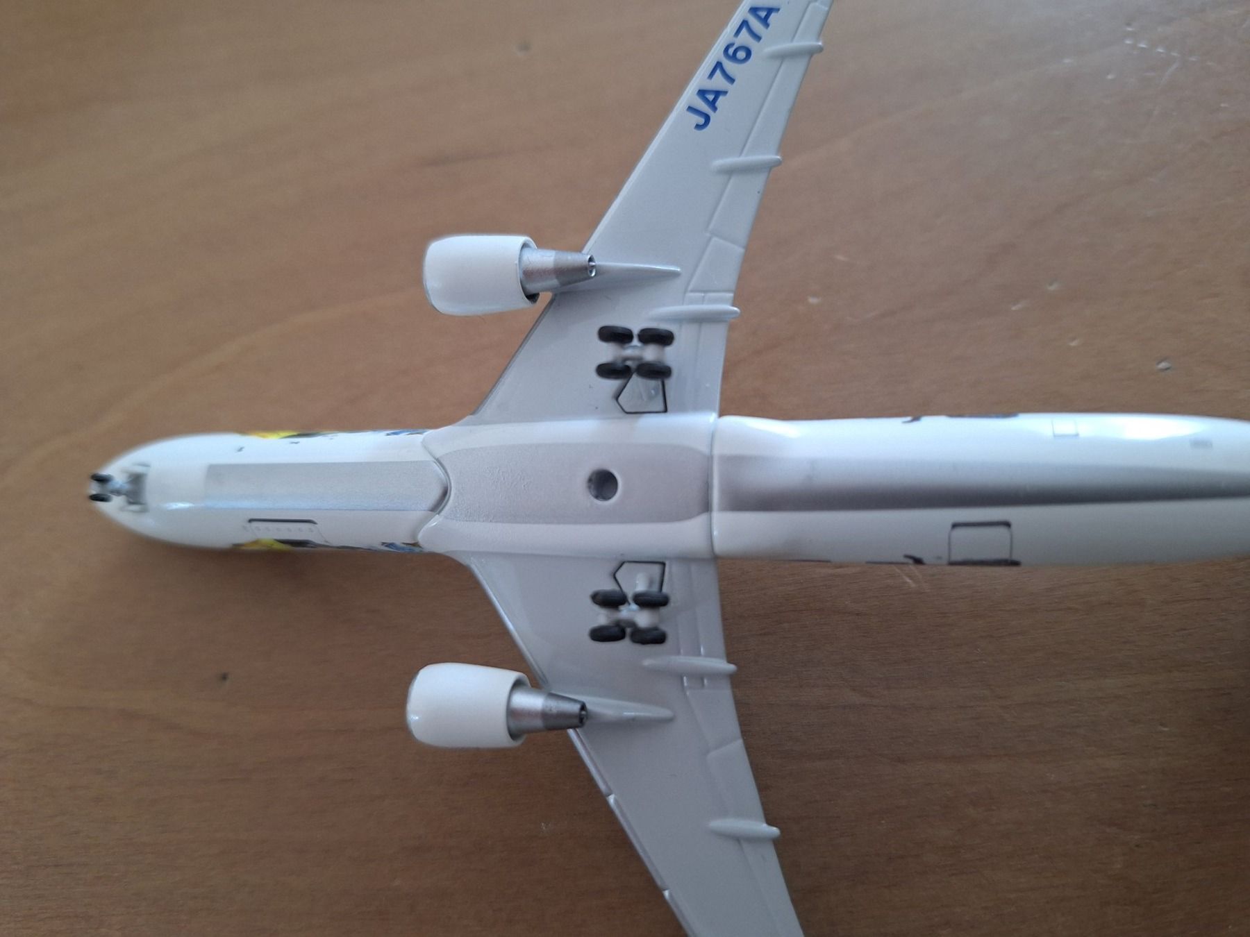 Boeing Kit di modellismo & Modellini statici: Direct TV B767-300 1:400 – Usato da Sargans venduto da nicsam1815 2