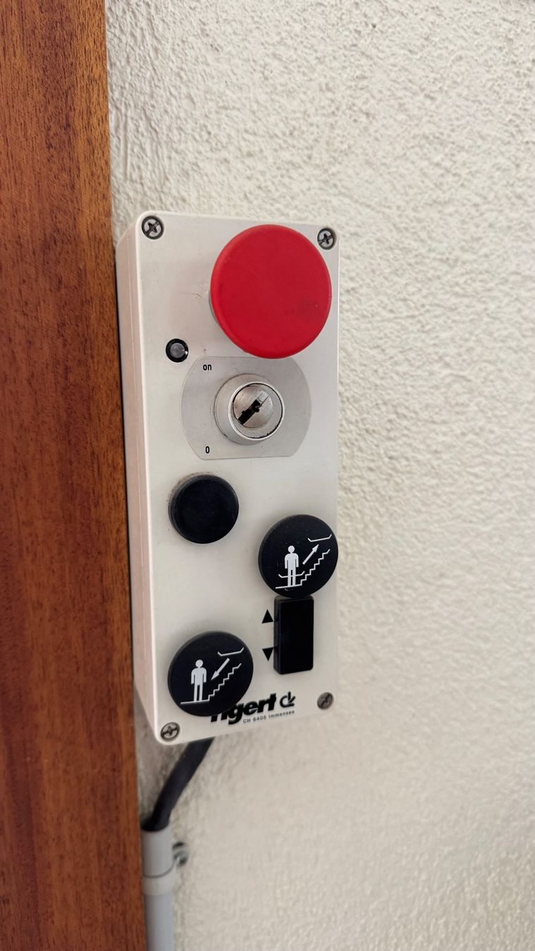Escaliers: Treppenlift 225 kg – D'occasion à Gondiswil par Eisi71 5