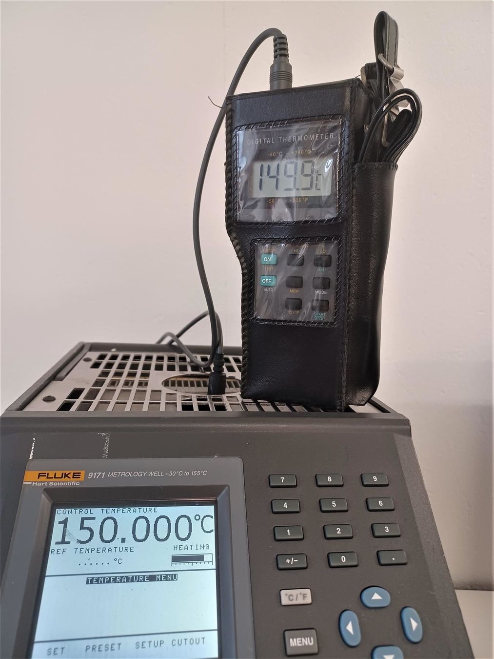 Fluke Misurare: 2x Fluke 9171Calibration Metrologie-Blockkalibrator – Usato da Niederdorf venduto da LeptonAG_Labor 5