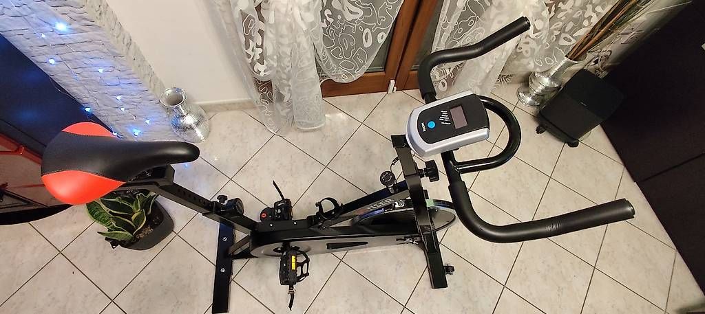 Hometrainer: Spinning bike  – Neu und originalverpackt aus Stabio von gia_x56y 2