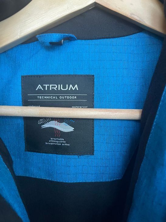 Giacche & Cappotti: Junge Winterjacke Atrium 152 – Usato da Bergdietikon venduto da antovale 2
