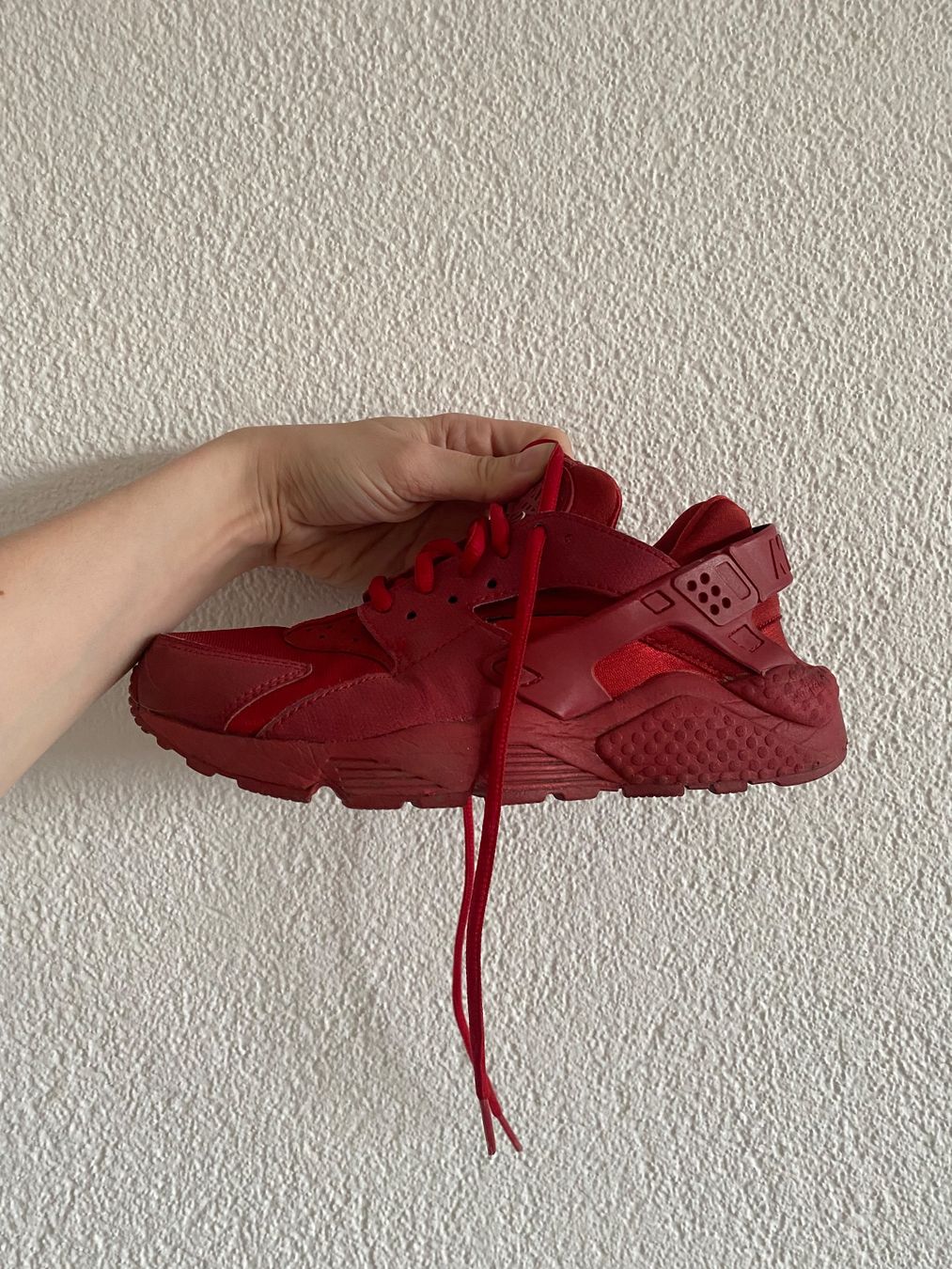 Nike Scarpe da donna: Rote Nike Air Huarache Gr. 37.5 – Usato da Bern venduto da mue_yhz5 3