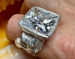 Silber - Ring mit 16 mm Princess-Cut Zirkonia -CH-Handarbeit