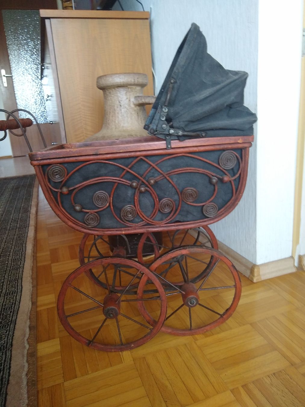 Puppenwagen: Holtz Puppe wagen - doll carriage – Gebraucht aus Dübendorf von LoRi-2026