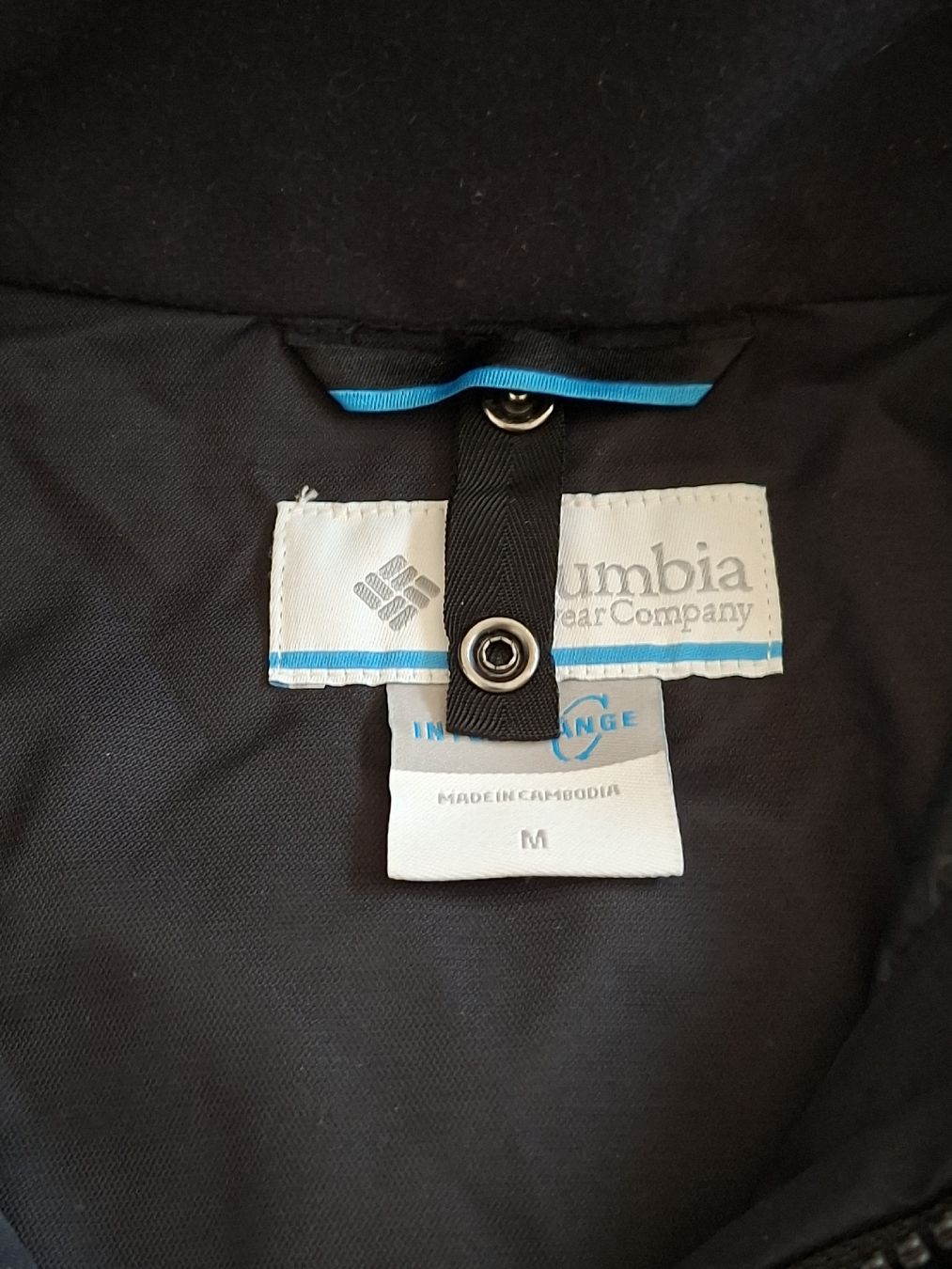 Columbia Vestes: Veste imperméable Columbia Omni-Tech taille M  – D'occasion à Renens VD par ser_j2fn 2