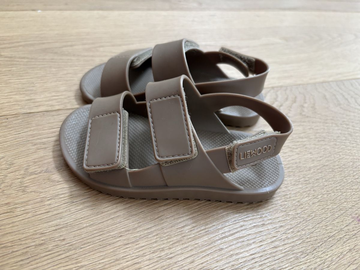Liewood Scarpe per ragazzi: Liewood Badeschuhe Grösse 24  – Usato da Gebenstorf venduto da Sandra01031 1