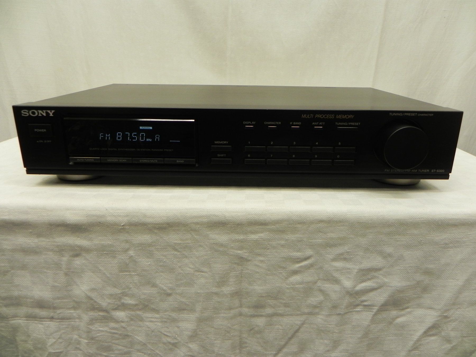 Radio: Sony ST-S320 Tuner – Usato da Basel venduto da Life-Style-Art
