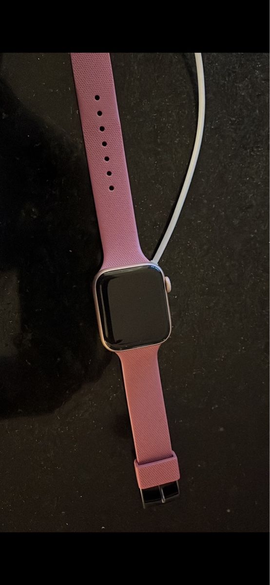 Apple Smartwatch: Apple Watch SE – Usato da Muttenz venduto da 92a_b9nv