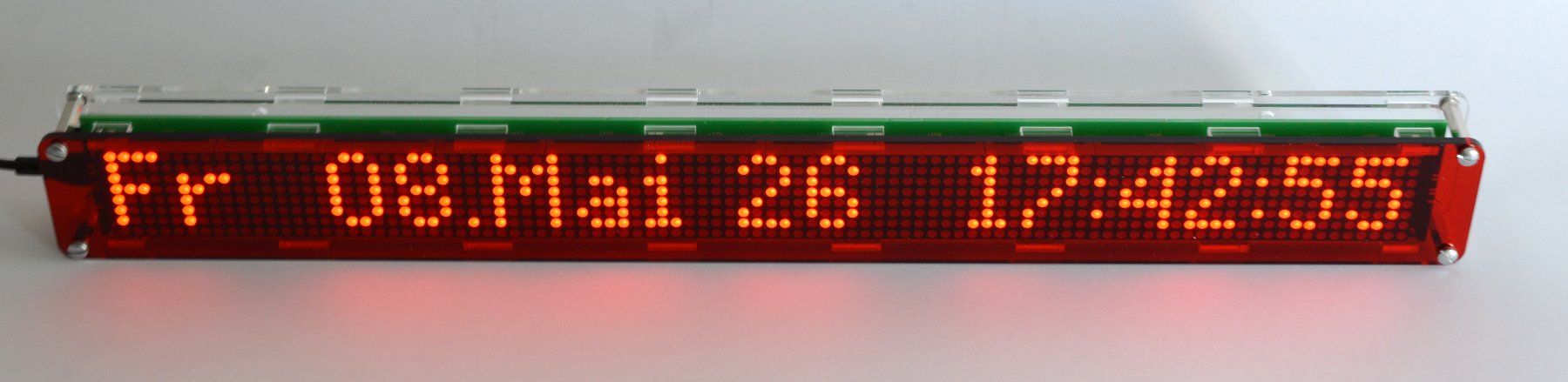 Orologi: Digitaluhr LED Matrix mit ESP32 und Wlan 42 cm – Usato da Zürich venduto da peter541