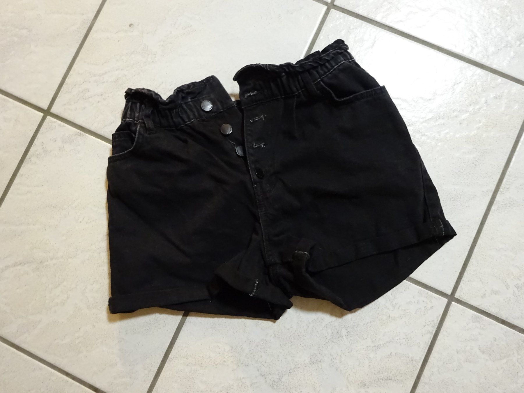 Only Pantalons: Freche Shorts/Only – Neuf (Voir description) à Rothrist par Mistery1