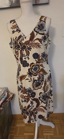 Sommerkleid Blümchenmuster, Gr. 36, sehr guter Zustand