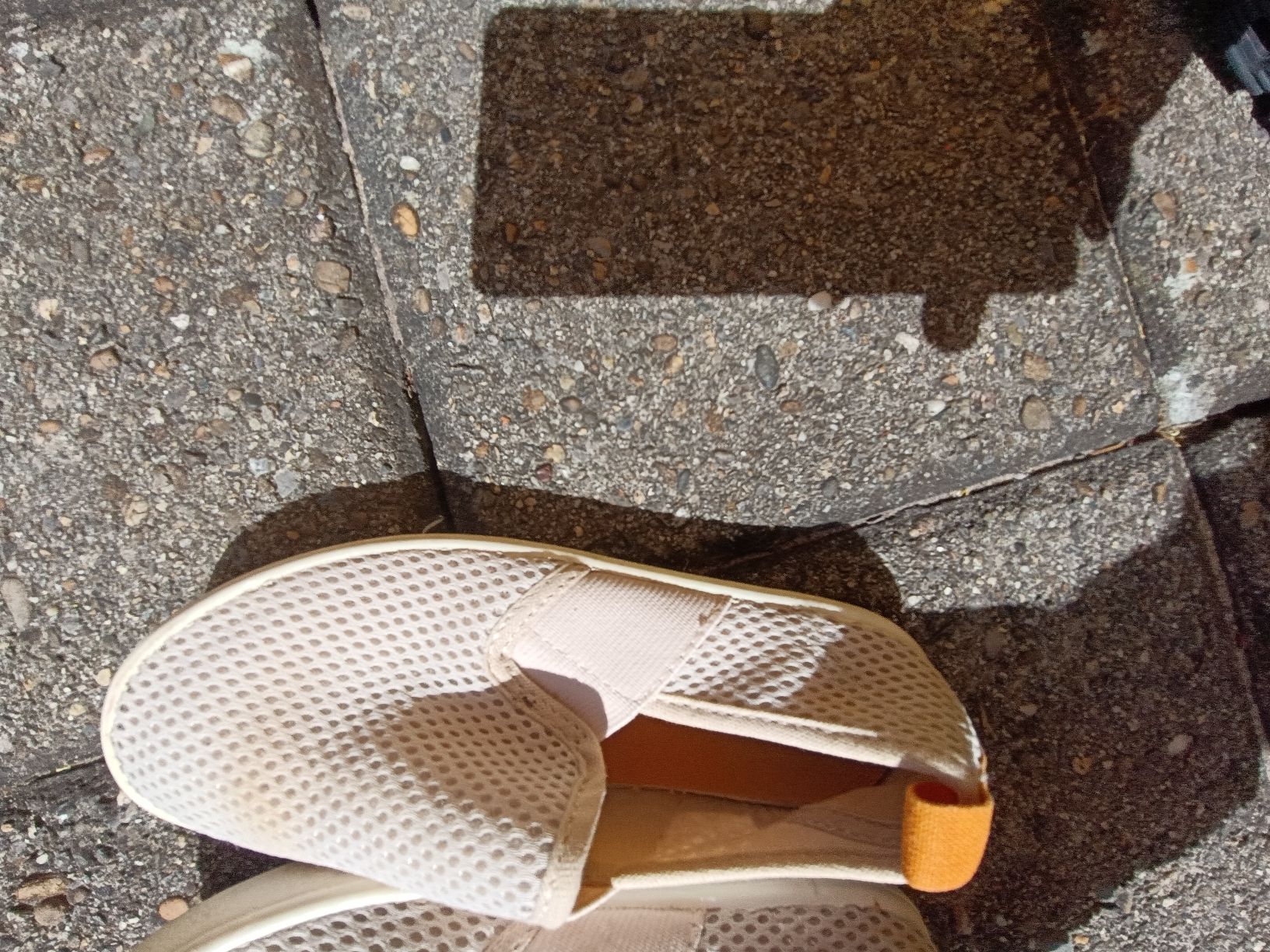 H&M Schuhe für Jungen: Leichte Kinder Sommerschuhe, Grösse 26 / US 9 – Gebraucht aus Berikon von mezzze 3