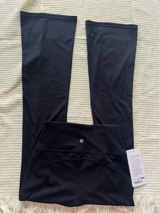 Lululemon Lots de vêtements: Ensemble lululemon  – Neuf avec emballage d'origine à Genève par tch_dw9w 3