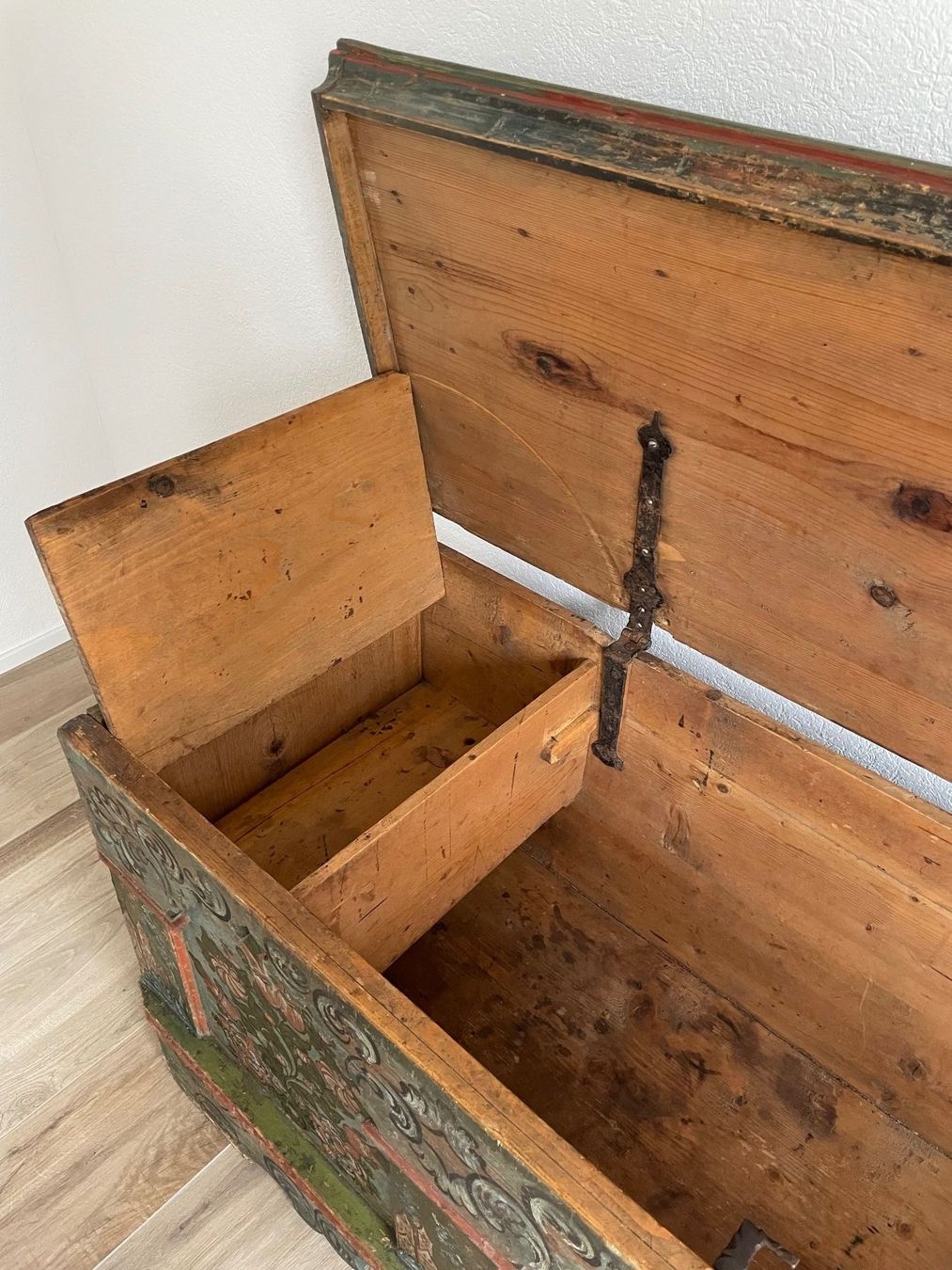 Cassapanche: XXL Holztruhe Kommode Antik – Usato da Klingnau venduto da Quasimondo 2