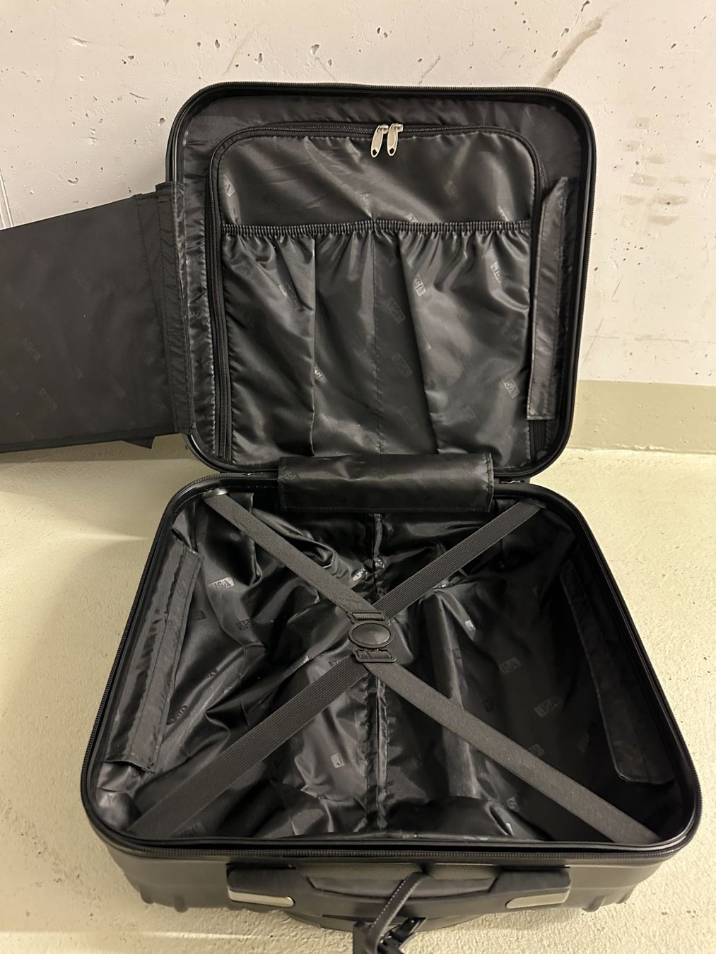 Valigie & Borse: JSA Reise- & Businesstrolley "2 in 1", schwarz – Nuovo (secondo la descrizione) da Zug venduto da Supervamp 4
