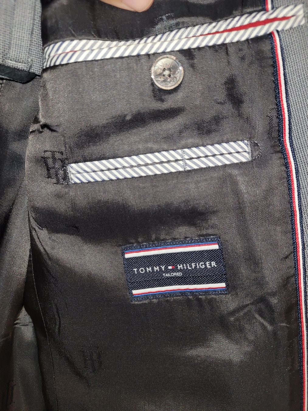 Tommy Hilfiger Anzüge: Tommy Hilfiger Herren Anzug Gr. 52 – Neu (gemäss Beschreibung) aus Bassersdorf von K1966 1