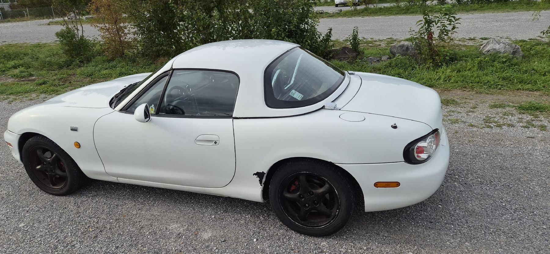 Mazda Autos: Mazda MX-5 1.6 Millenium Edition  – D'occasion à Thun par Adam037 2