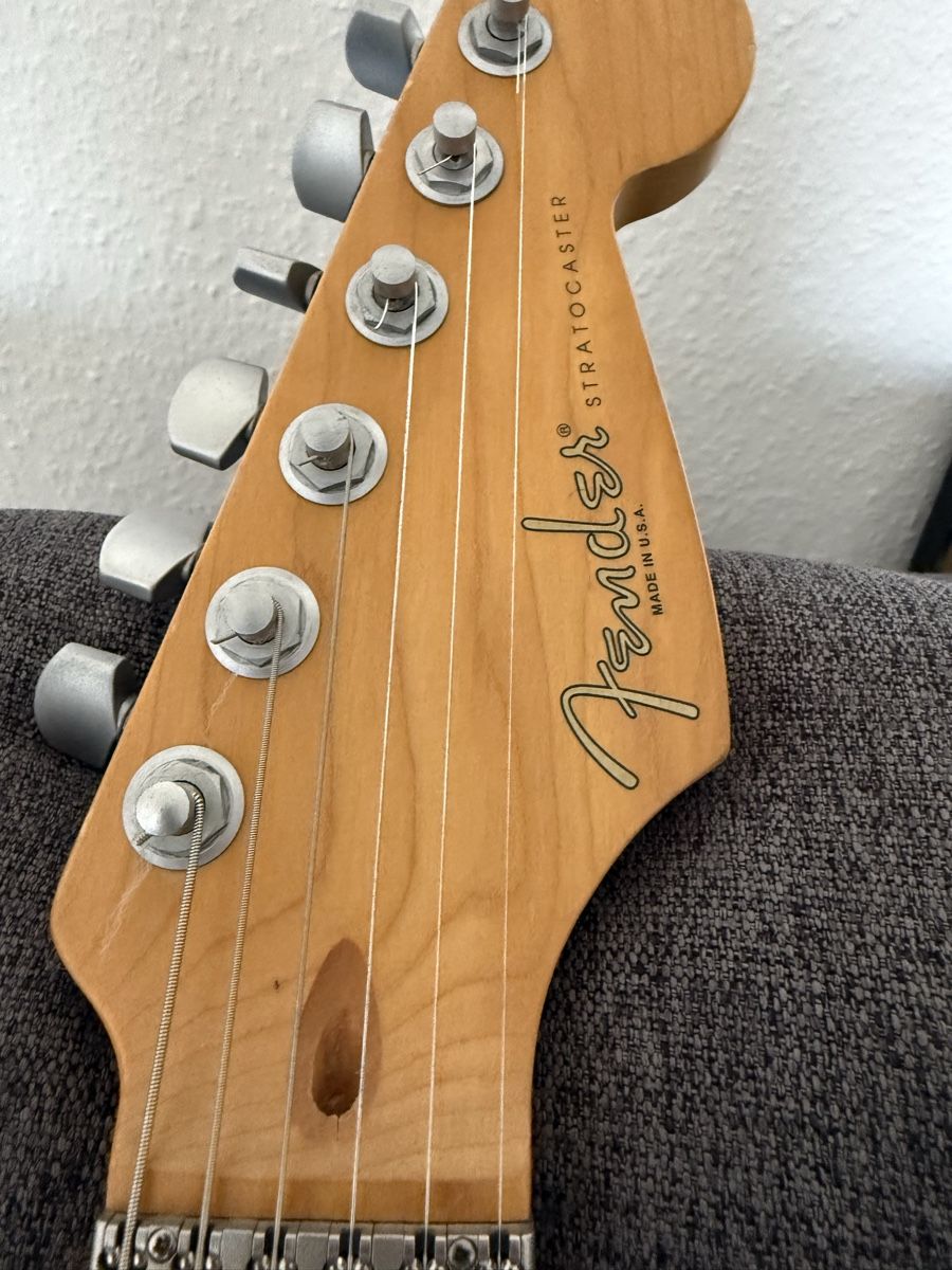 Fender Musikinstrumente: Fender Stratocaster USA 96, 50th anniversary – Gebraucht aus Fribourg von benoitoberson 2