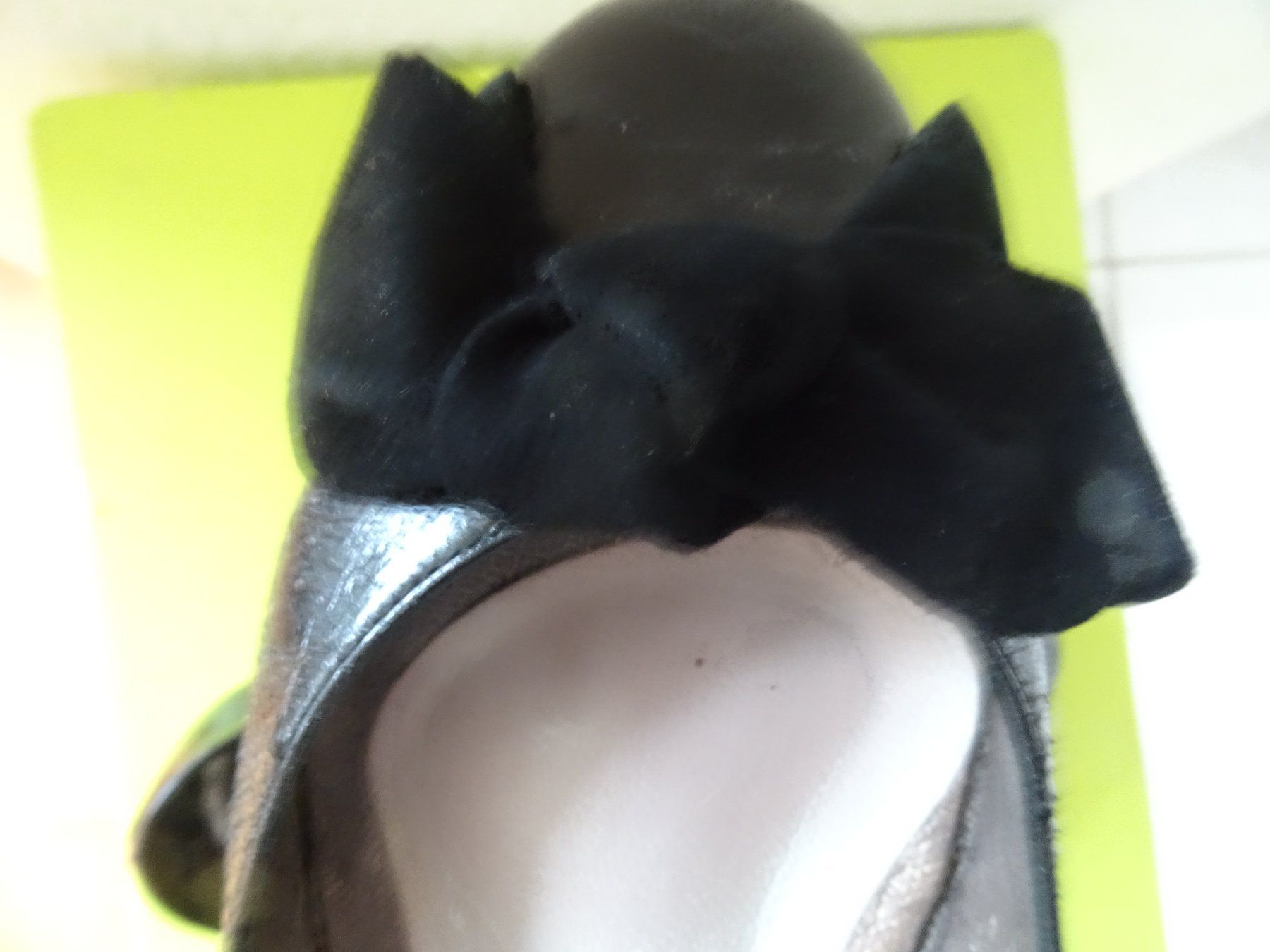 Scarpe da donna: Elegante Lackschuhe mit Samtschleife Gr. 38 – Usato da männedorf venduto da purzelchen 3
