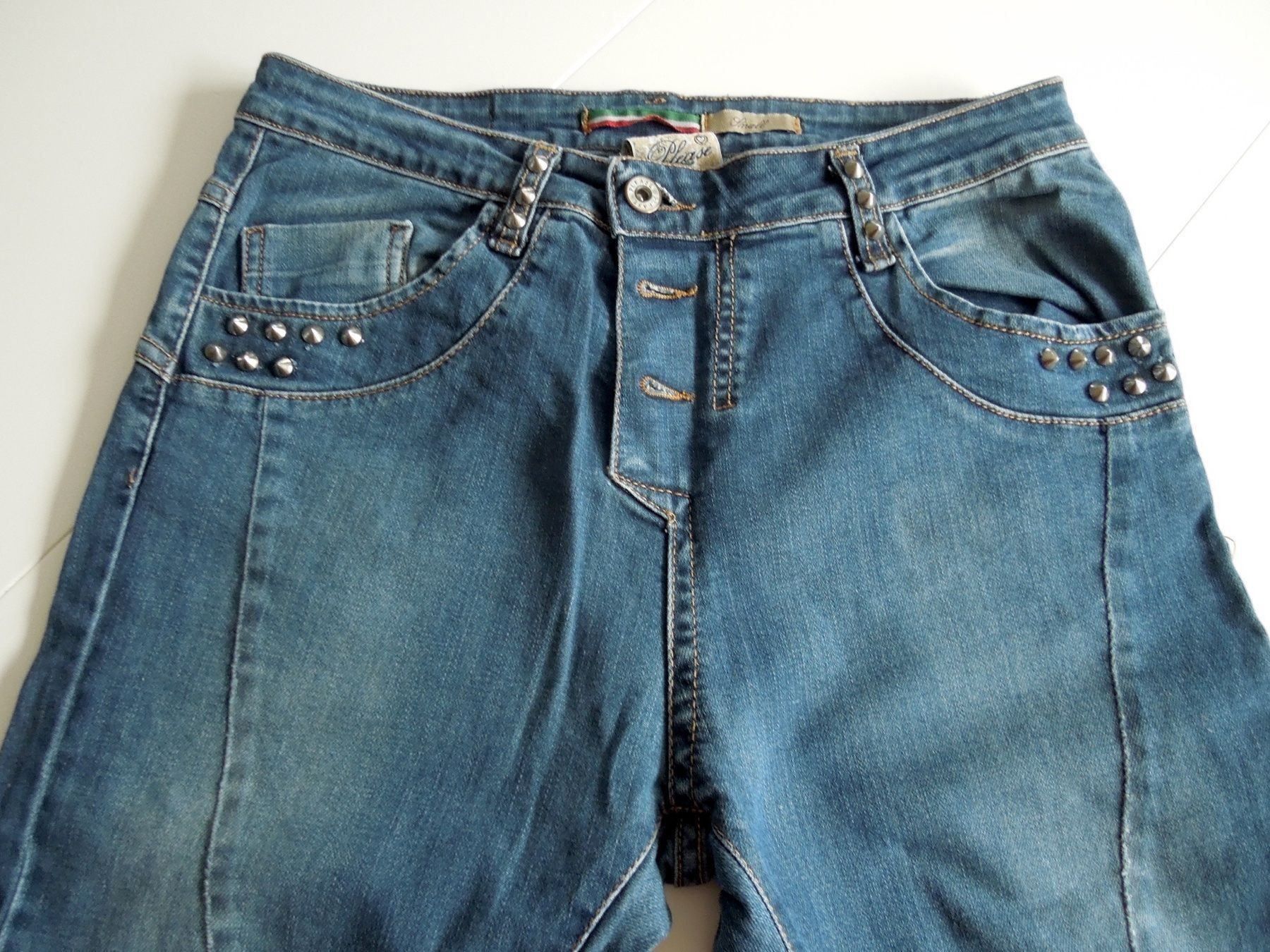 Please Jeans Jeans: PLEASE Nieten Jeans Gr. Small – Nuovo (secondo la descrizione) da Meiringen venduto da Sheyene 1