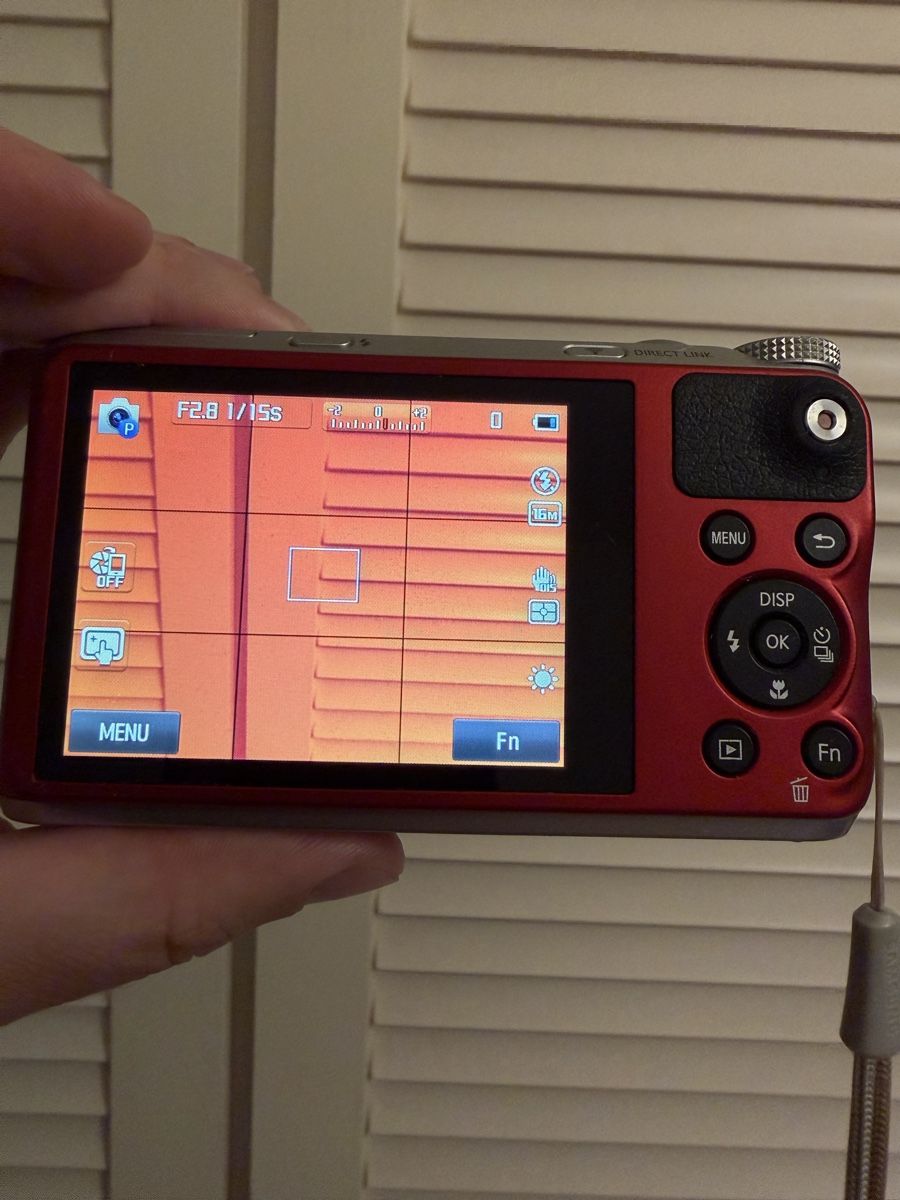 Samsung Fotocamera: Samsung WB350F: Kompaktkamera in Rot – Usato da Niederbipp venduto da yar_tf6f 2