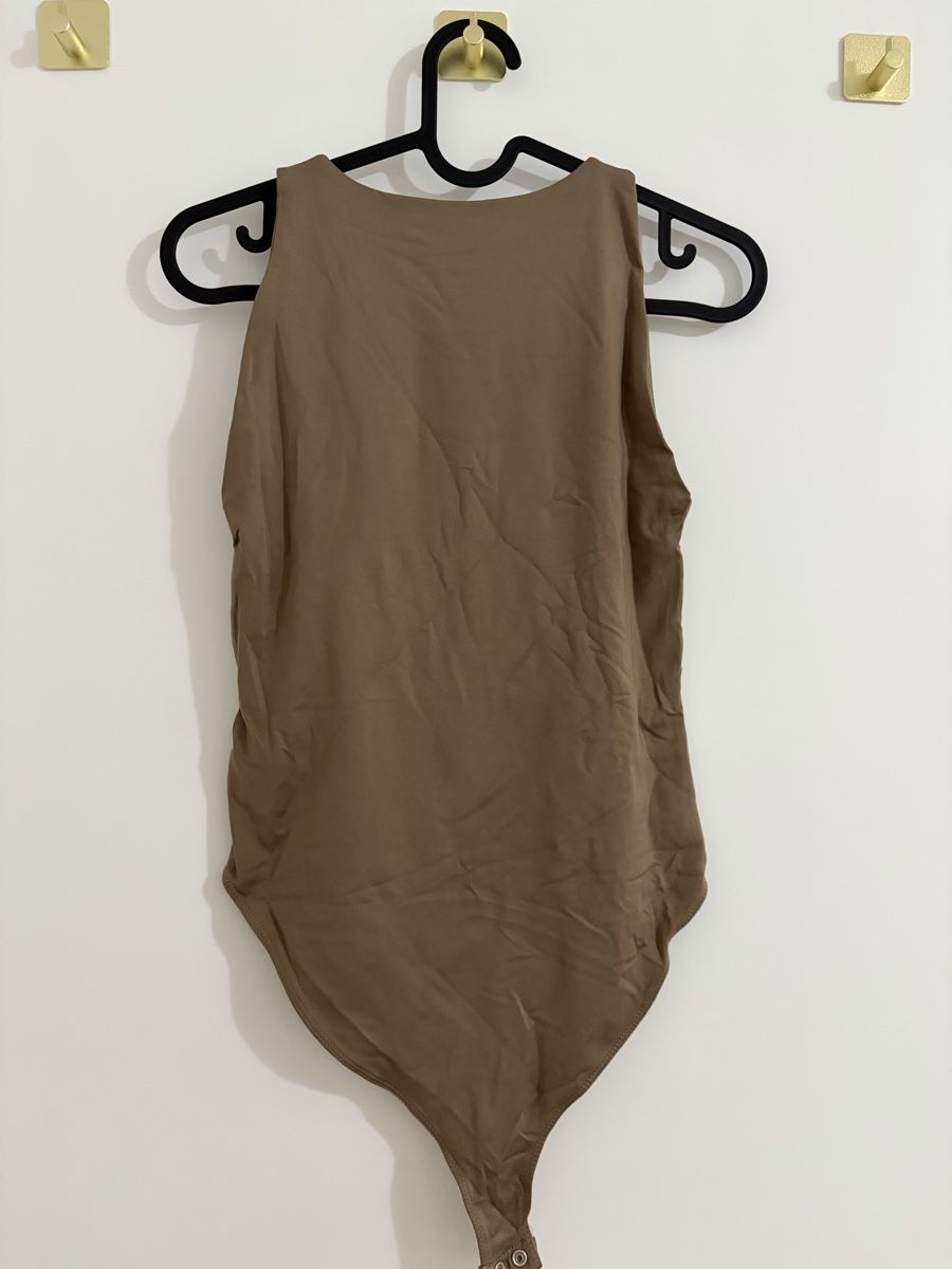 Stradivarius Tops: Body marron bon état – Gebraucht aus Monthey von Sevdije.Kololli 2