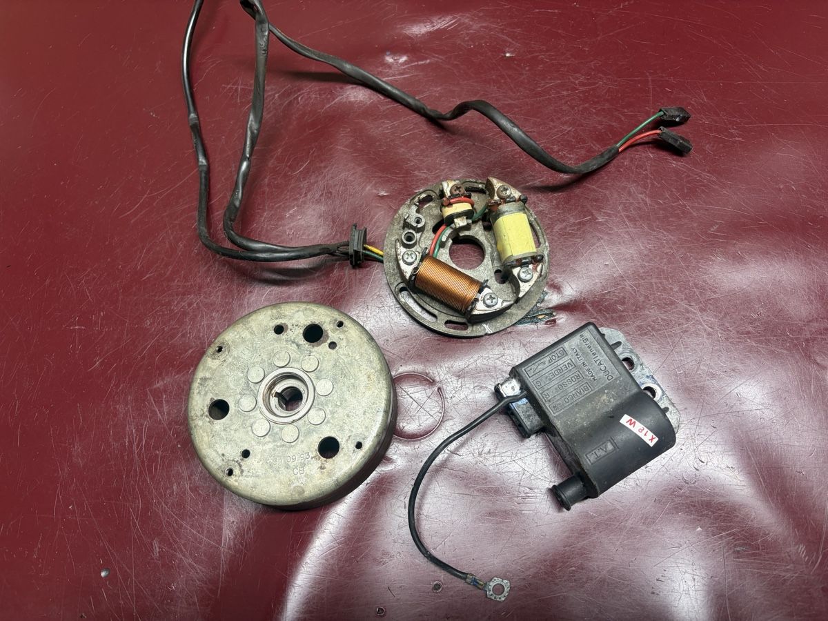 Pony Pièces pour mobylette: Mofa Pony Beta Zündung – Défectueux à Latterbach par Bbutz98
