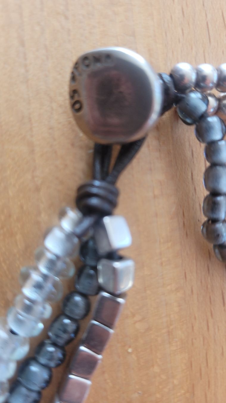 Colliers: uno de 50 collier  – D'occasion à Echallens par frimousse2008 2