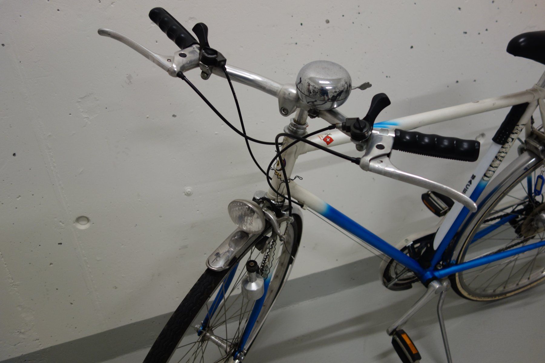 Vélos: Altes Fahrrad – D'occasion à Stein AG par 8wow7 2