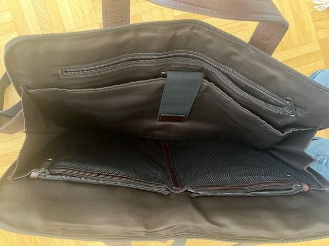Borse: Leder - Tasche, Neu! – Nuovo (secondo la descrizione) da Walenstadt venduto da ricamul 1