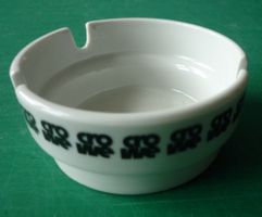 Aschenbecher (klein und rund)