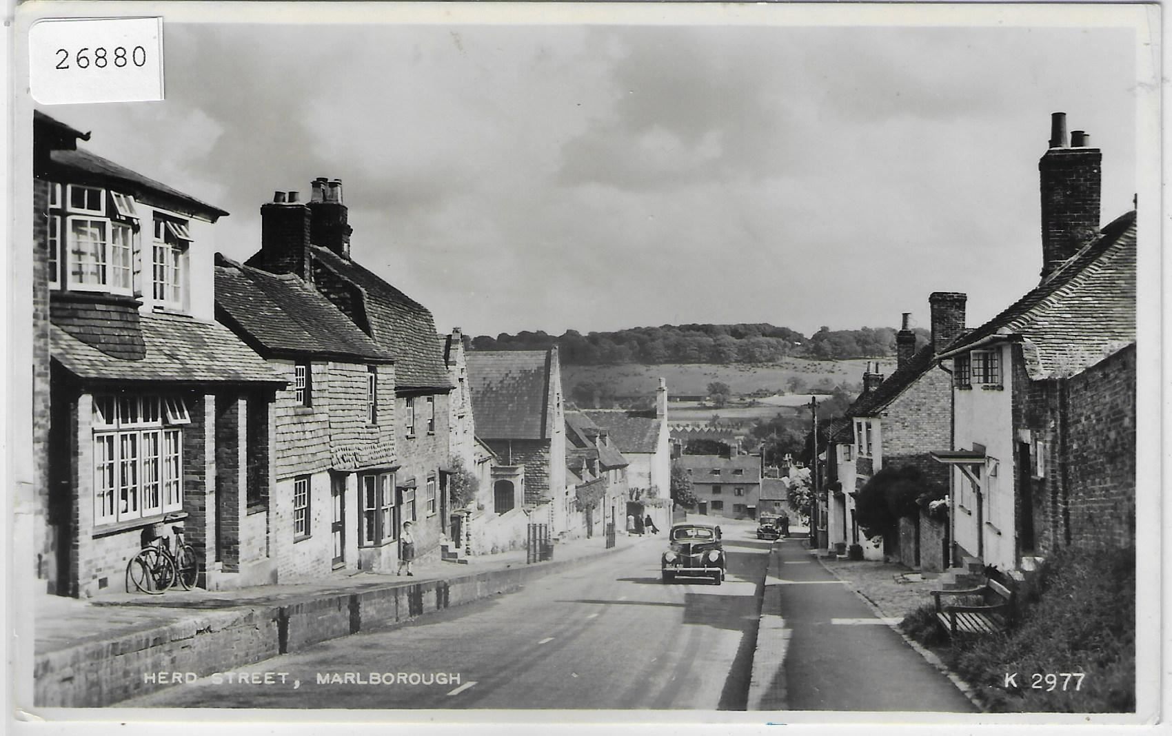Cartoline postali: England - MARLBOROUGH Herd Street – Usato da Ettingen venduto da Kartenplanet