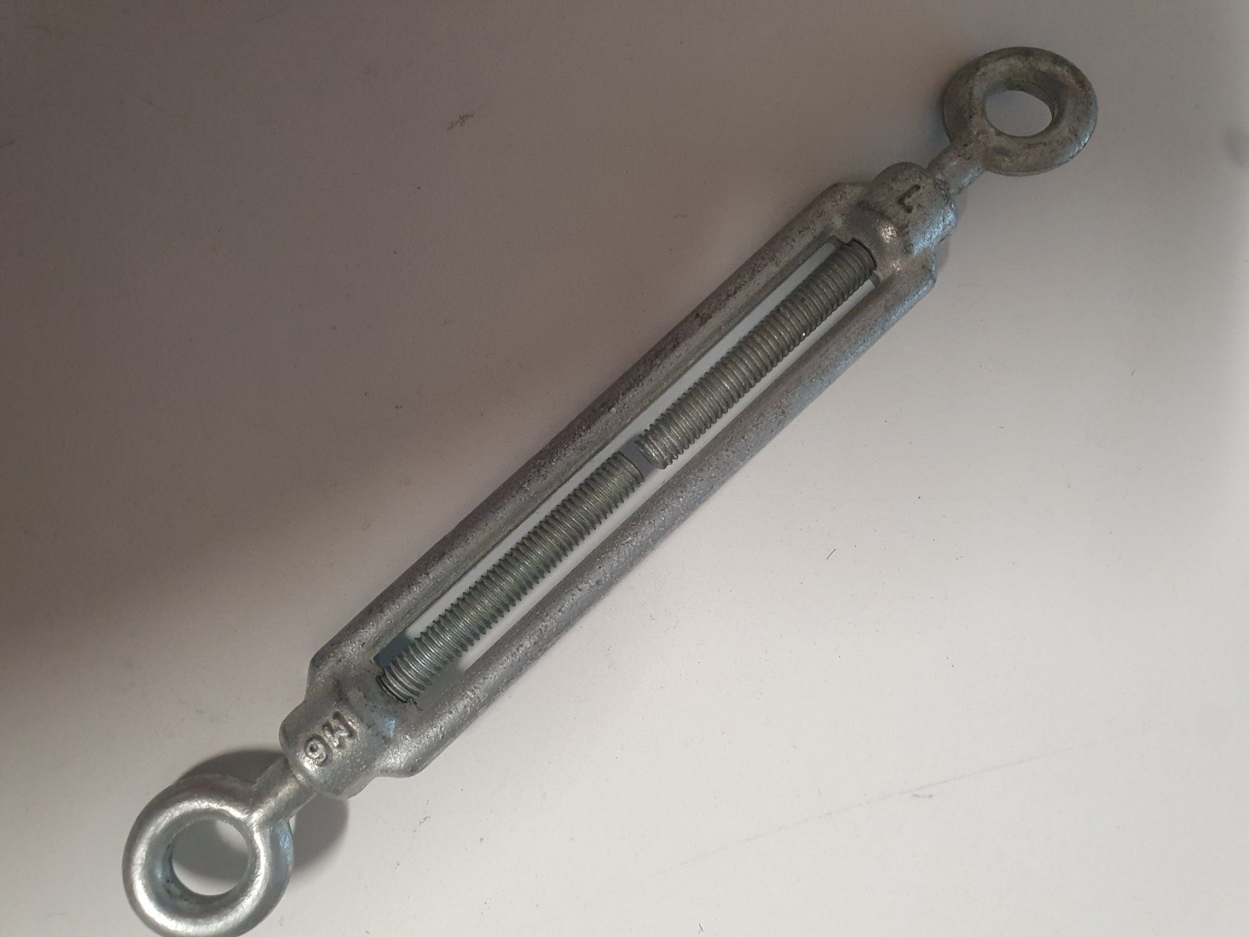 Tutti gli attrezzi: Spannschraube 2 Ring 6 R L Gewinde – Usato da Zürich venduto da Alibaba1234