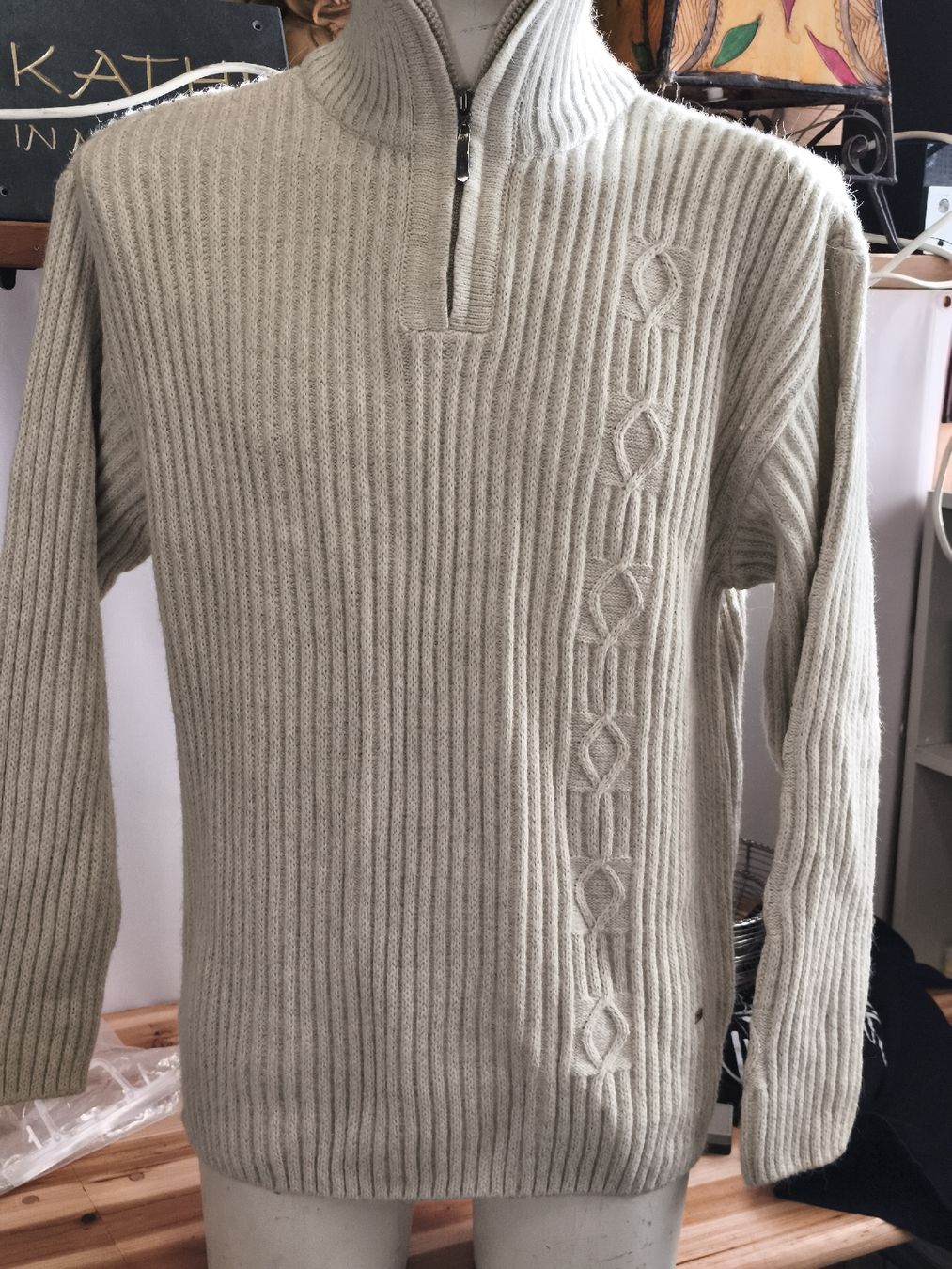 Maglioni & Felpe: Herren Pullover Devir Reissverschluss beige Grösse M(A69) – Usato da Künten venduto da Schnaepplihuus