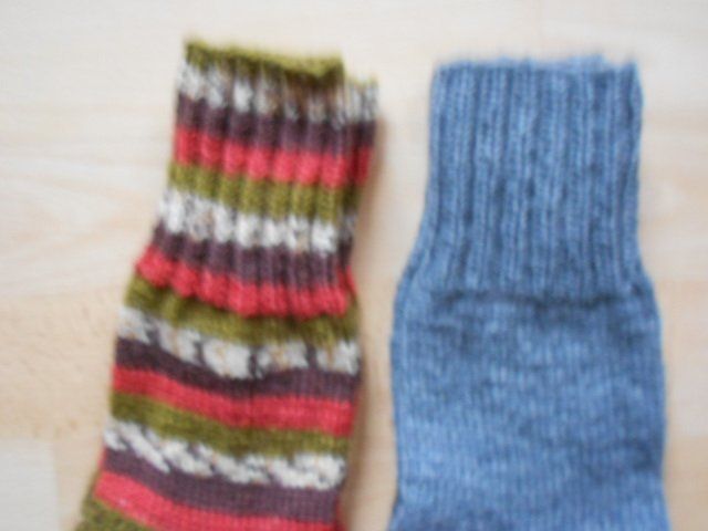 Socken: 2 Paar Wollsocken 41/42 Handgestrickt – Neu (gemäss Beschreibung) aus Flühli LU von primula-47 1