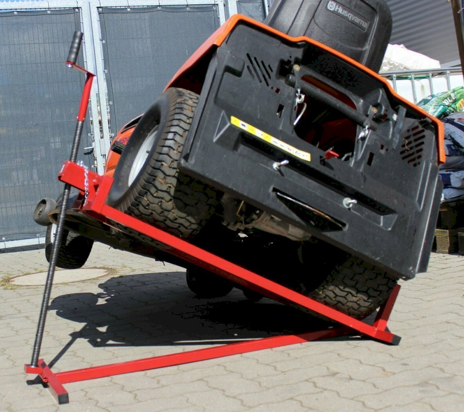 Tous les outils: Baumarktplus Rasentraktor Heber 400kg – Neuf avec emballage d'origine à Bottighofen par zaap 5