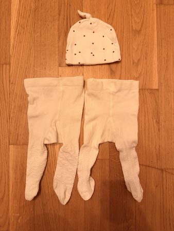 Lot 2 collants et 1 bonnet bébé blanc