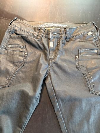 Jeans ge 27