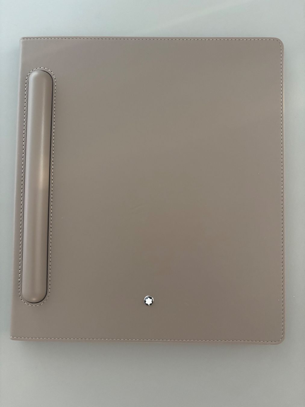 Tablettes PC: Montblanc Digital Paper Gold mit Paper Folio Mastic – Neuf (Voir description) à Zürich par lyn_qx9m 1