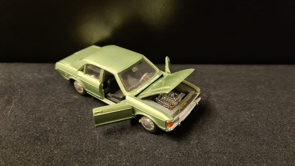 FORD GRANADA GXL 1:43 GAMA MINI | Acheter sur
