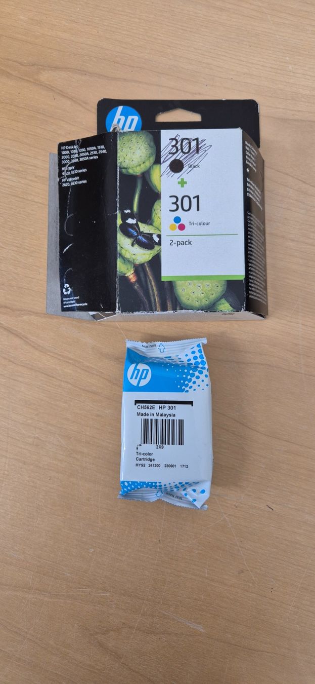 Hewlett Packard Cartucce per stampanti & toner: HP 301 Tri-Colour – Nuovo (secondo la descrizione) da Elgg venduto da computerbrocki
