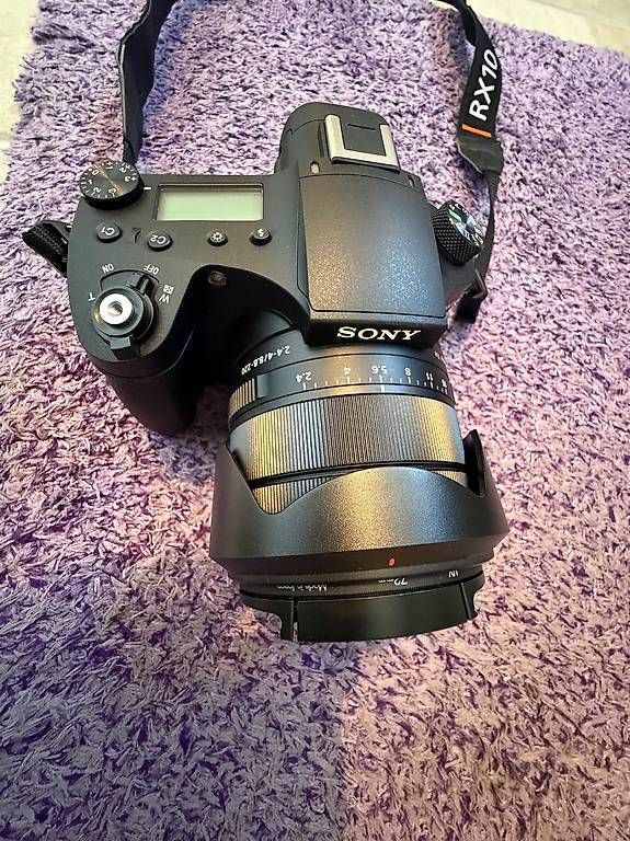 Fotocamera: Sony Cyber-shot DSC-RX10 Mark IV – Usato da Niederglatt ZH venduto da Fifi7777