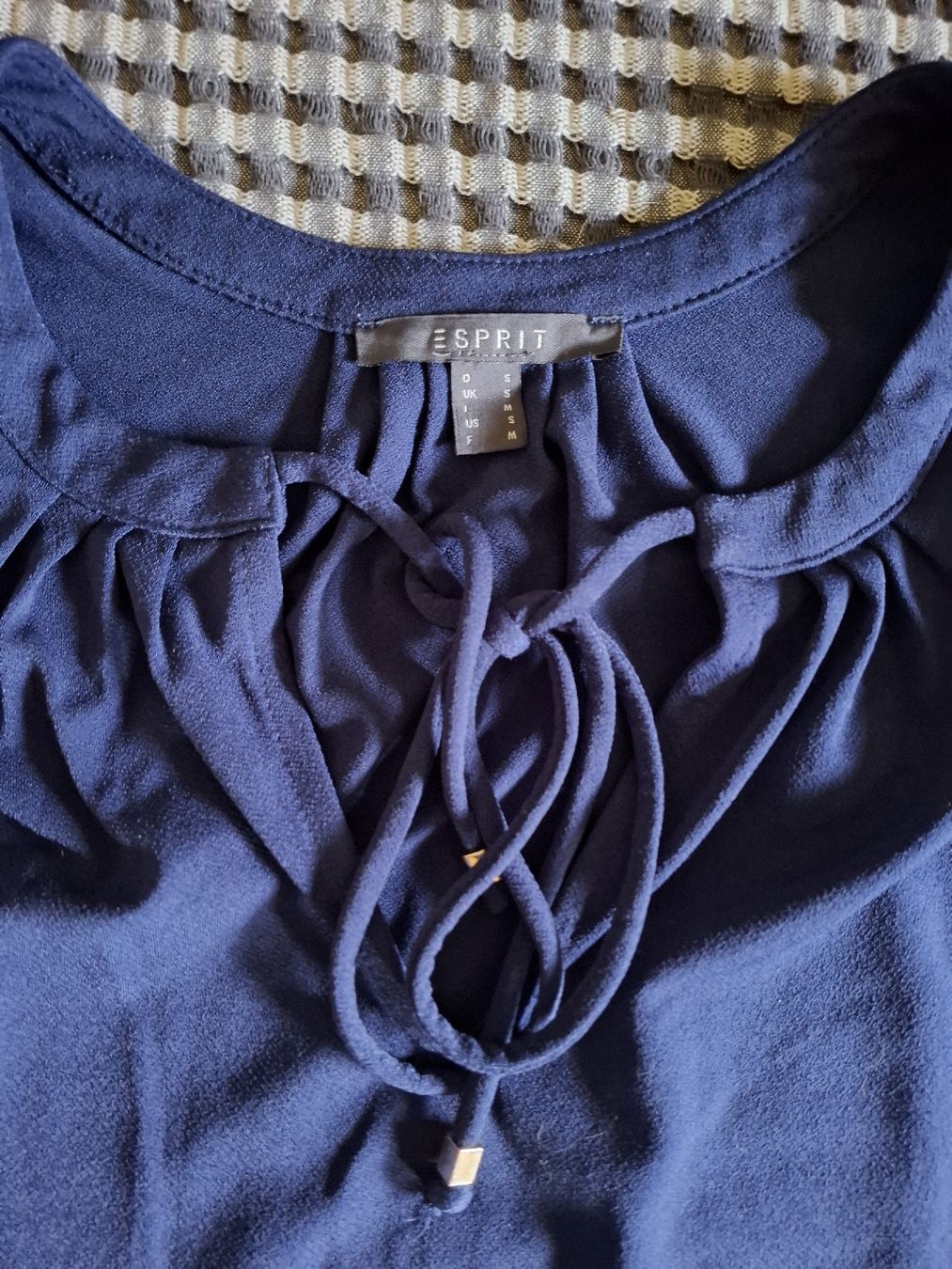Esprit Top: Haut sans manche bleu – Usato da Ebikon venduto da Jayjay60123027 1