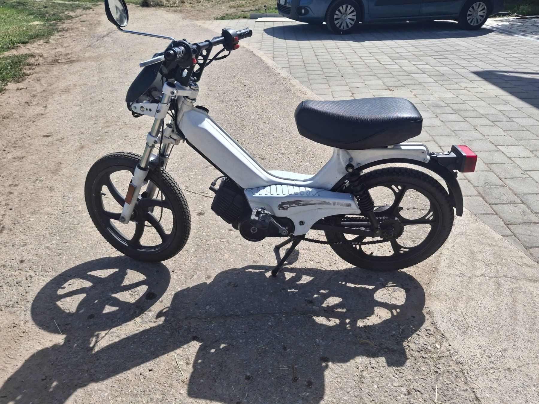 Tomos Ciclomotori: TOMOS SPRINT MIT AUSWEIS – Difettoso da La brillaz venduto da Olditrak 2